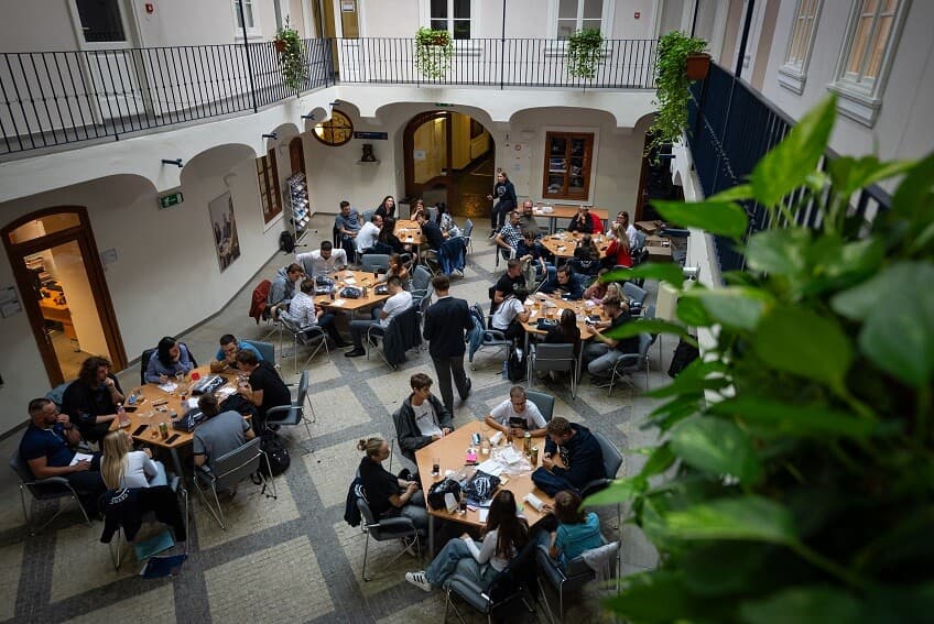 Cevro University